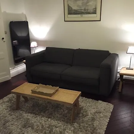 Apartment Blanc Dutrouilh